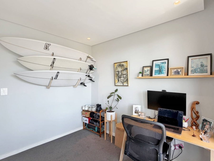 2 Bedroom Property for Sale in Green Point Western Cape